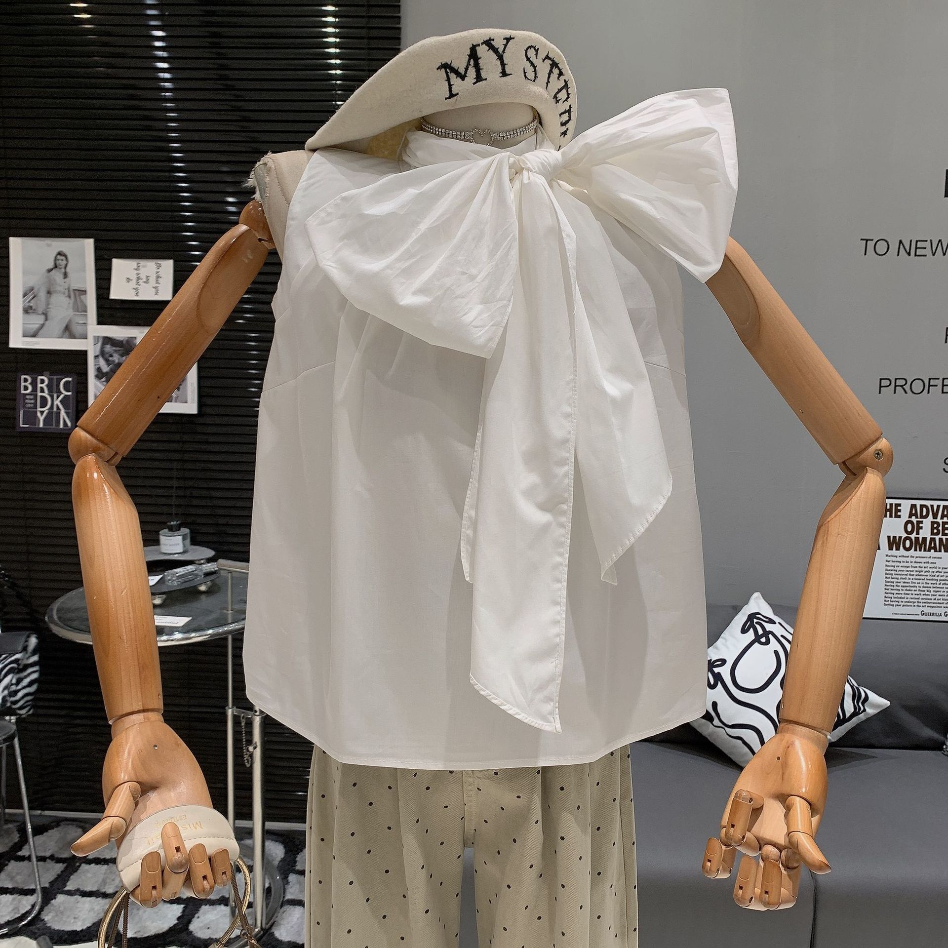 Light-luxury Chic Niche Round-neck Sleeveless Top With Tie-up Bow Detail 7 Light-luxury Chic Niche Round-neck Sleeveless Top With Tie-up Bow Detail - Image 7