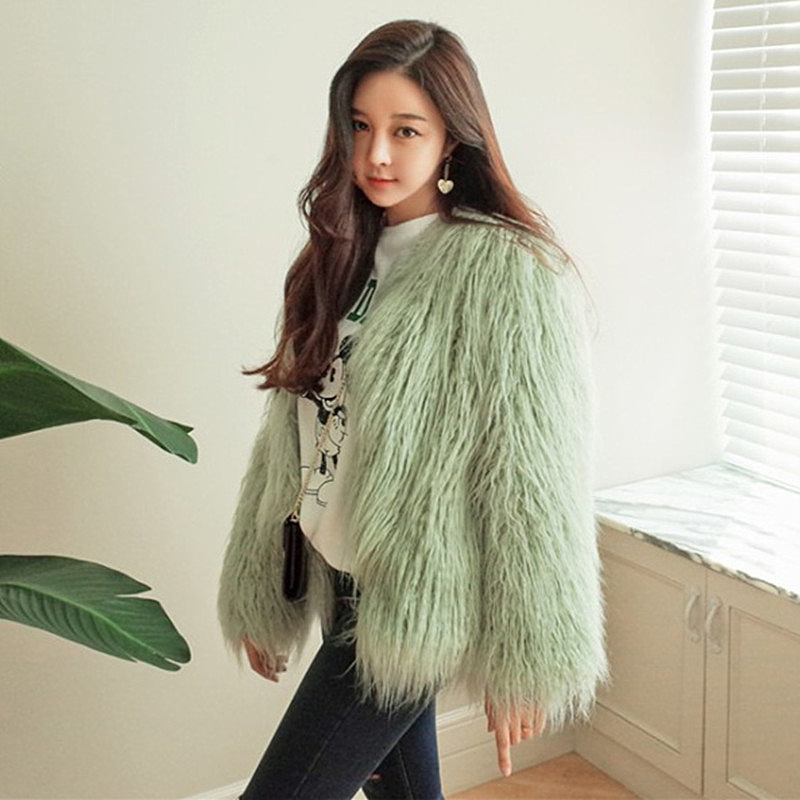 Women's Solid Color Short Faux Shearling Fur Coat 1 Women's Solid Color Short Faux Shearling Fur Coat