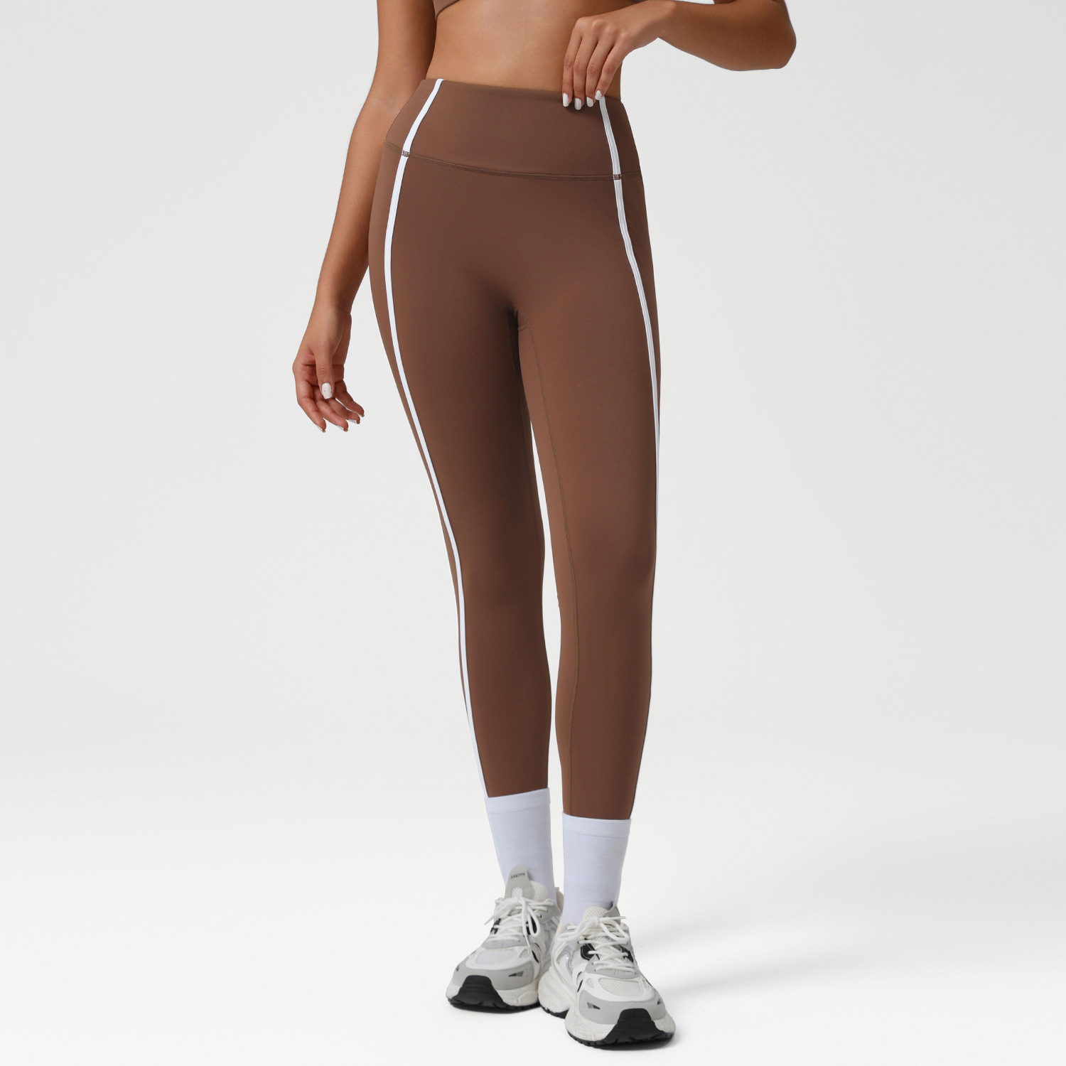 High-waisted Athletic Leggings With Color-blocking And A Bare-skin Feel For Training 5 High-waisted Athletic Leggings With Color-blocking And A Bare-skin Feel For Training - Image 5