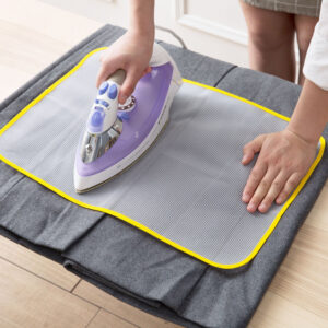 Mesh ironing pad to protect the protective clothing board