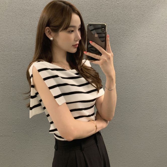 Striped Designer-Style Knitted Top With Side Slit Sleeveless 1 Striped Designer-Style Knitted Top With Side Slit Sleeveless