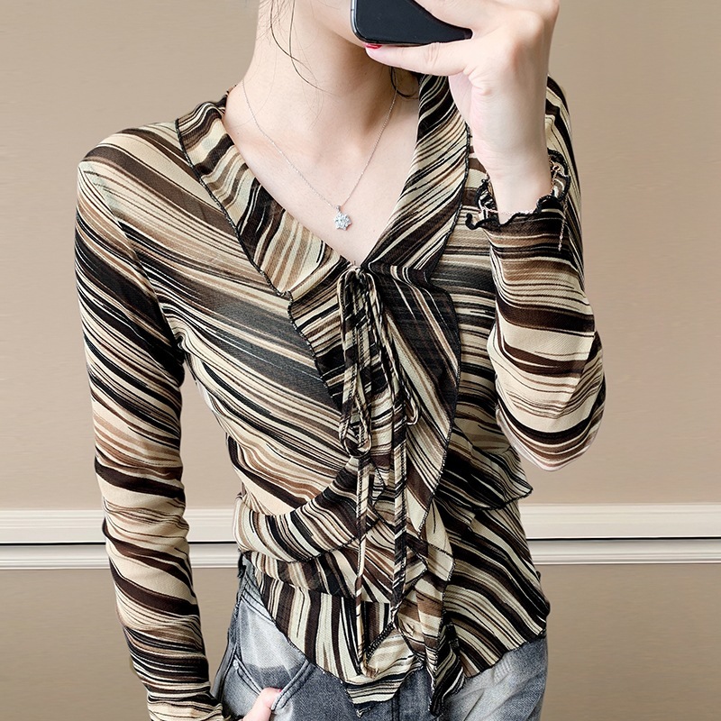 Fashionable Sheer Mesh Floral Long-Sleeve Top For Women 4 Fashionable Sheer Mesh Floral Long-Sleeve Top For Women - Image 4