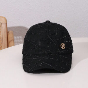 Single-color Shiny Silk Texture Rhinestone R-style Japanese-Korean Fashion Mesh Cap With Breathability, Suitable For Daily Outings And Photography.