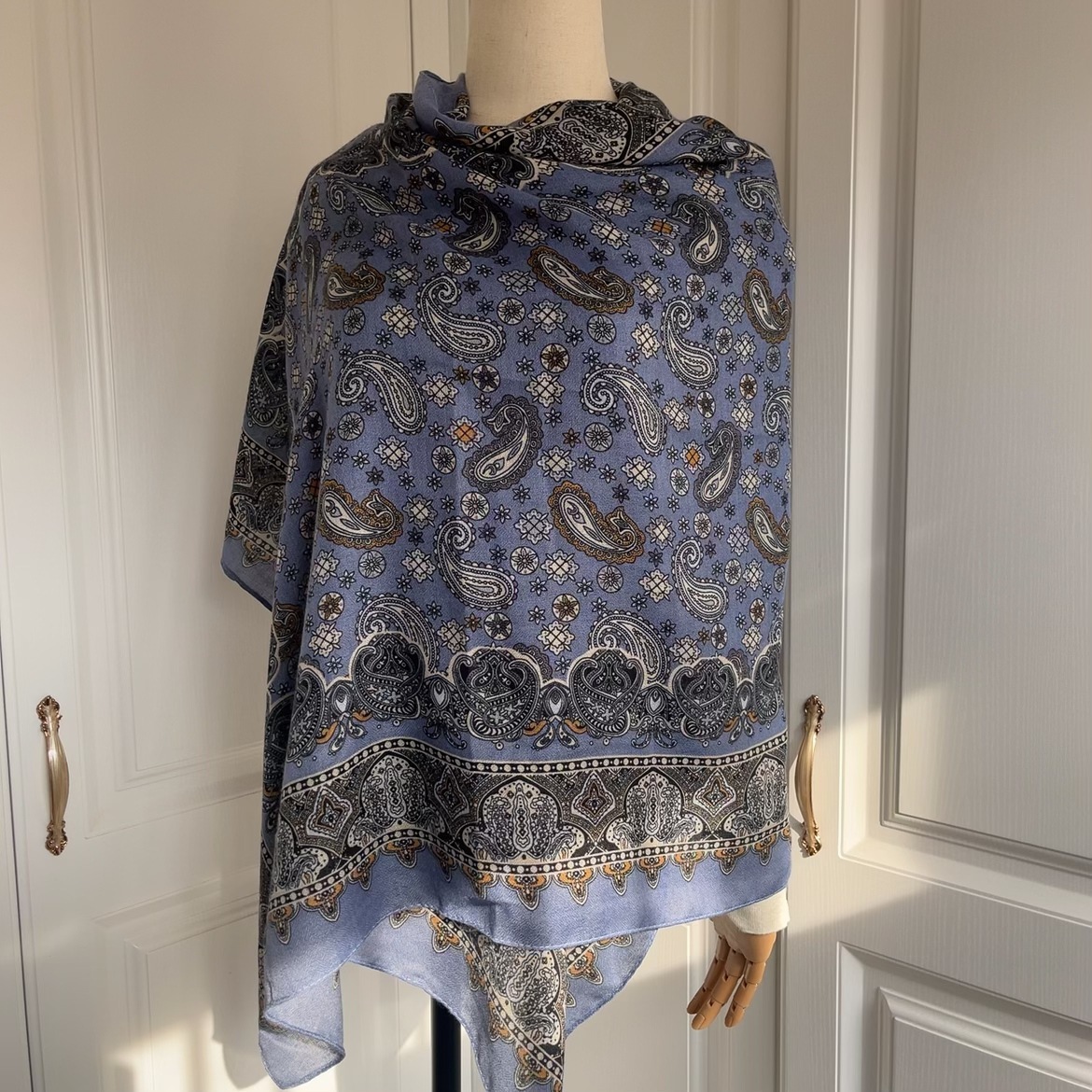 Women's Fashionable All-Match Resort-Style Beach Shawl 2 Women's Fashionable All-Match Resort-Style Beach Shawl - Image 2