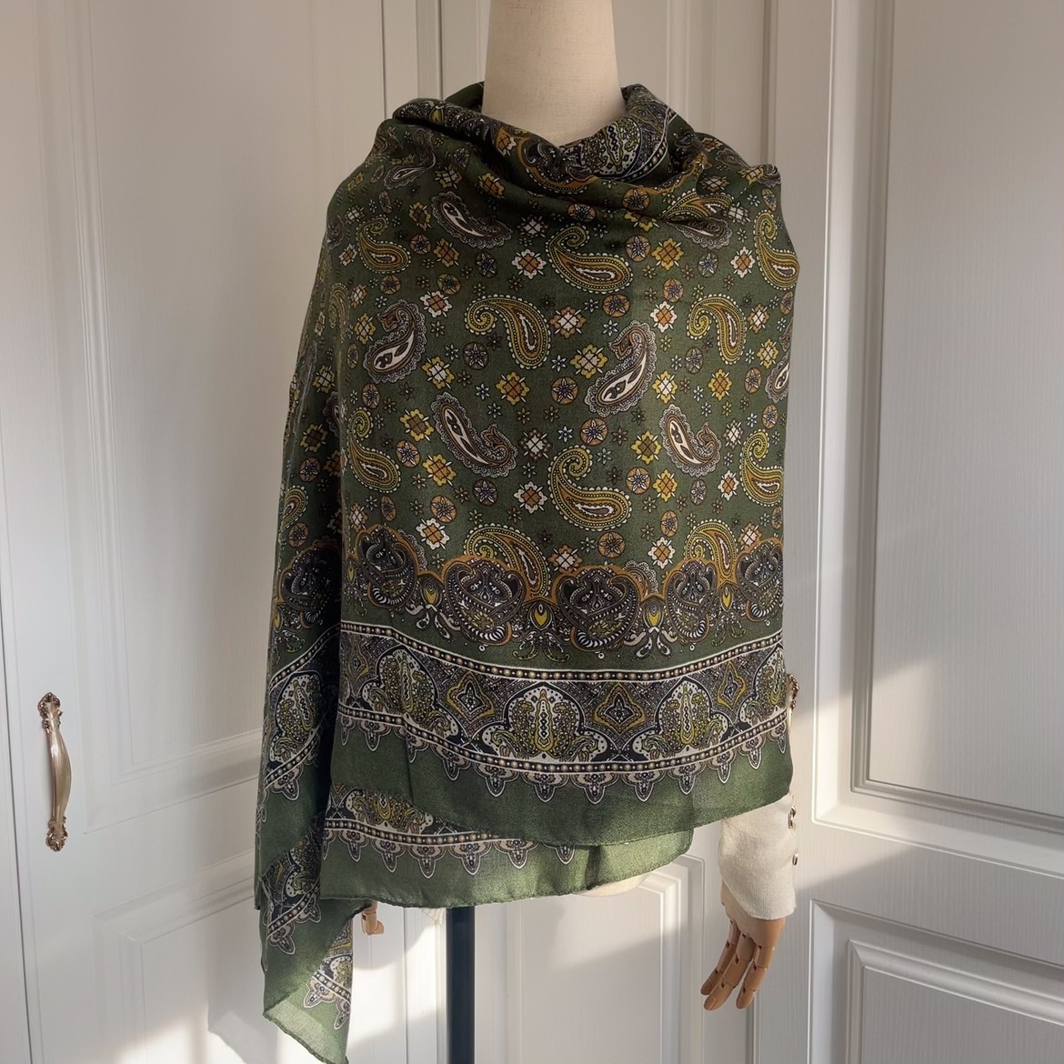 Women's Fashionable All-Match Resort-Style Beach Shawl 5 Women's Fashionable All-Match Resort-Style Beach Shawl - Image 5