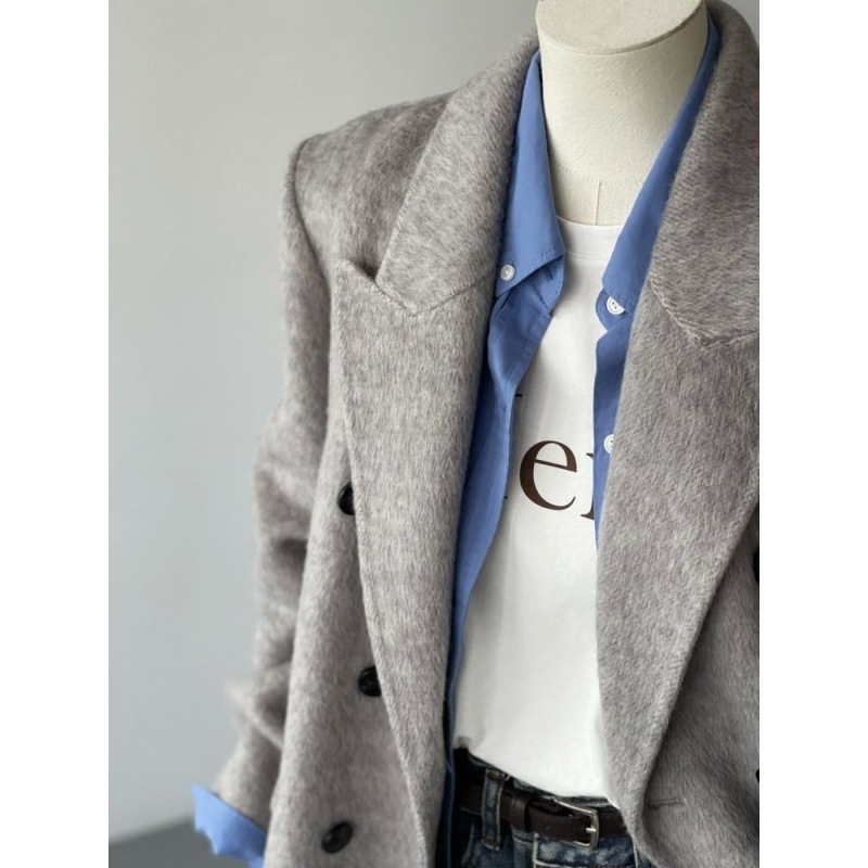 Women's Solid-Color Short Loose-Fit Double-Faced Cashmere Coat 3 Women's Solid-Color Short Loose-Fit Double-Faced Cashmere Coat - Image 3