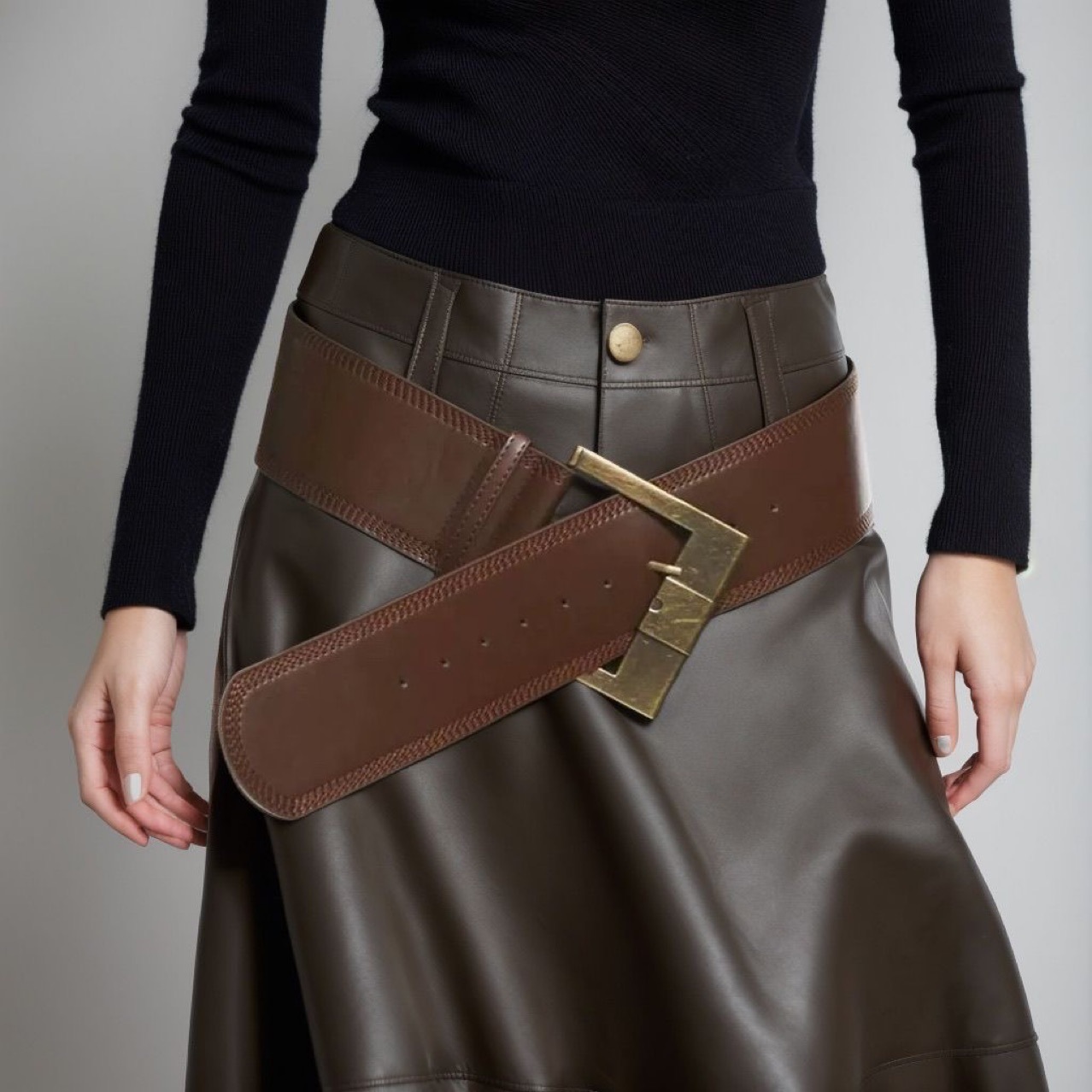 Retro Women's Figure-flattering Outfit With A Skirt And A Spicy-style Belt 4 Retro Women's Figure-flattering Outfit With A Skirt And A Spicy-style Belt - Image 4