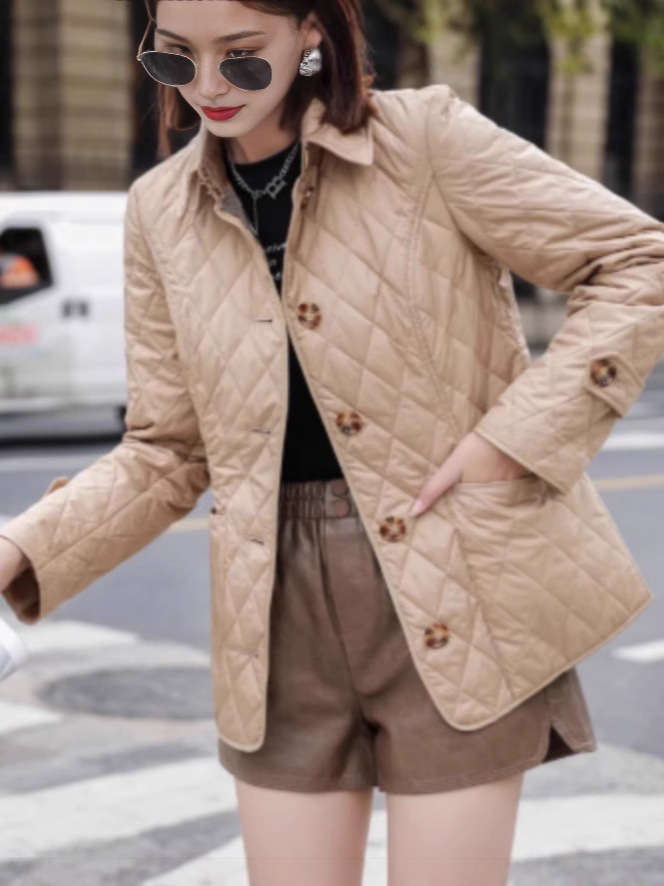 Women's Slim-Fit Diamond-Quilted Cotton Padded Jacket 10 Women's Slim-Fit Diamond-Quilted Cotton Padded Jacket - Image 10