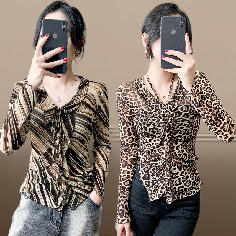 Fashionable Sheer Mesh Floral Long-Sleeve Top For Women 3 Fashionable Sheer Mesh Floral Long-Sleeve Top For Women - Image 3