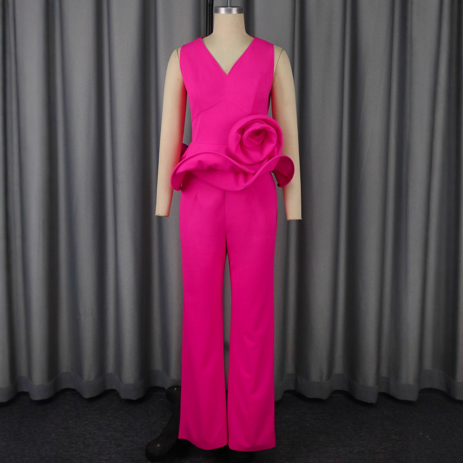 Three-dimensional Flower V-neck Sleeveless Top High Waist Fashion Straight-leg Pants 5 Three-dimensional Flower V-neck Sleeveless Top High Waist Fashion Straight-leg Pants - Image 5