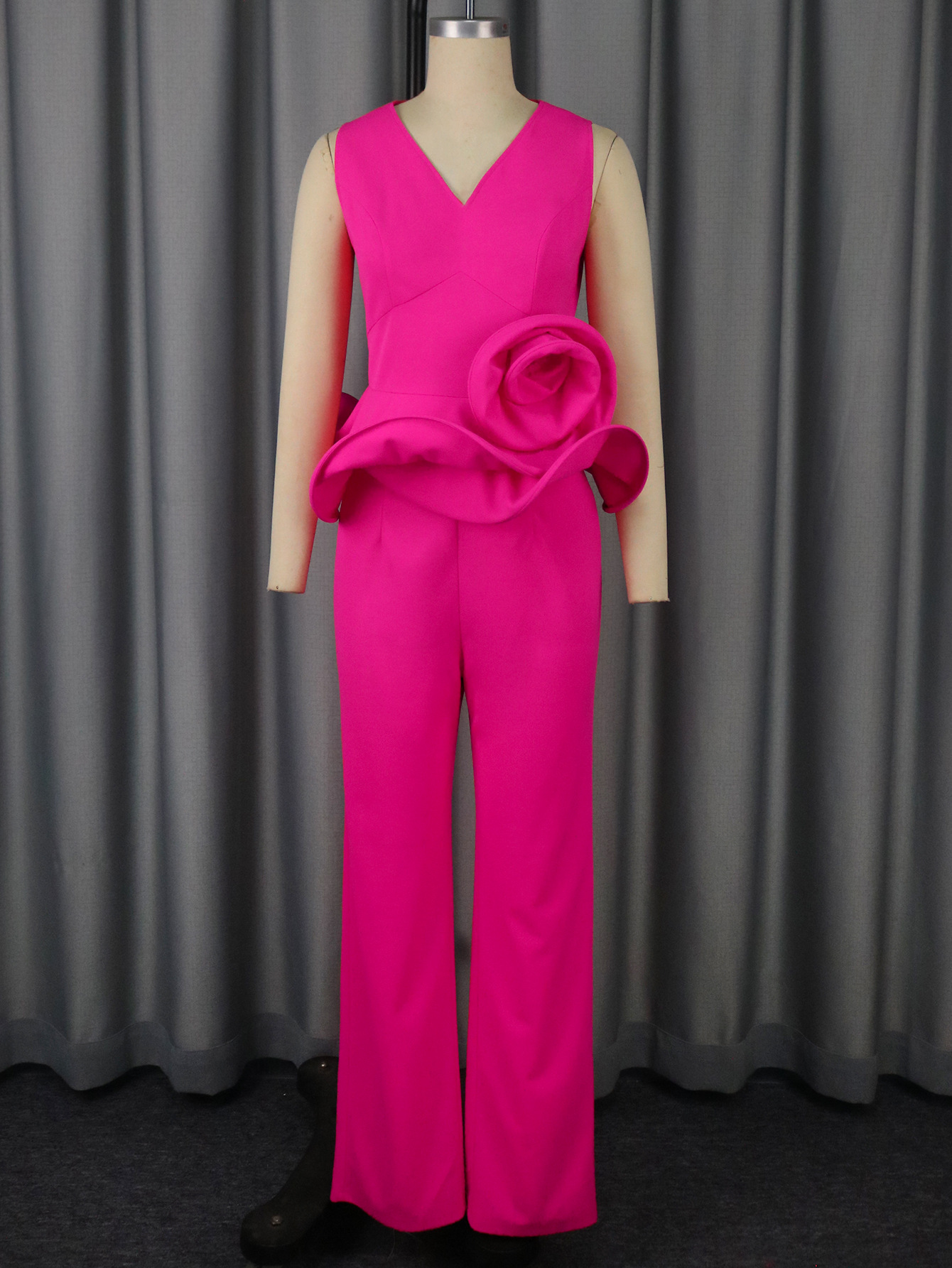 Three-dimensional Flower V-neck Sleeveless Top High Waist Fashion Straight-leg Pants 2 Three-dimensional Flower V-neck Sleeveless Top High Waist Fashion Straight-leg Pants - Image 2