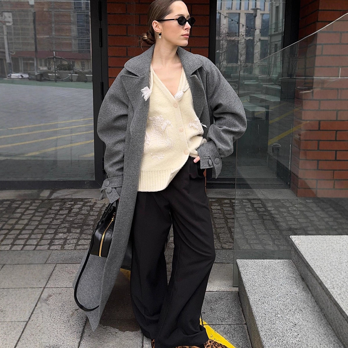 Fashionable Commuter-Style Lapel-Collar Split Loose Long Coat 4 Fashionable Commuter-Style Lapel-Collar Split Loose Long Coat - Image 4