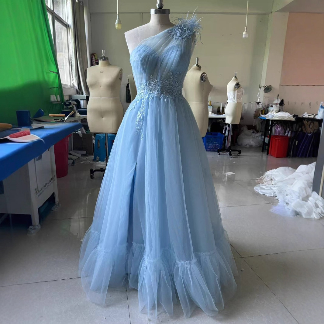 Blue One-shoulder Feather Wedding Dress 6 Blue One-shoulder Feather Wedding Dress - Image 6