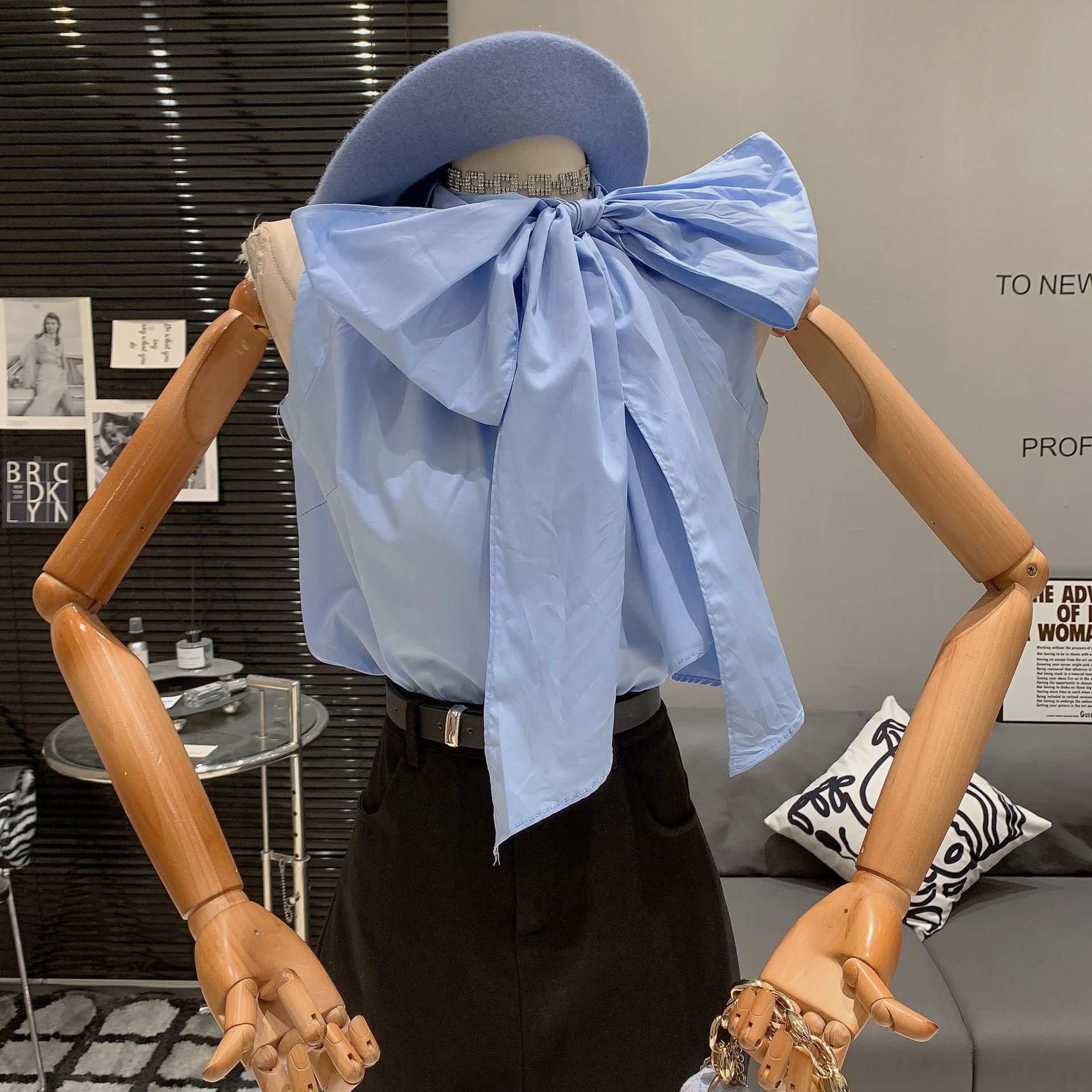 Light-luxury Chic Niche Round-neck Sleeveless Top With Tie-up Bow Detail 5 Light-luxury Chic Niche Round-neck Sleeveless Top With Tie-up Bow Detail - Image 5