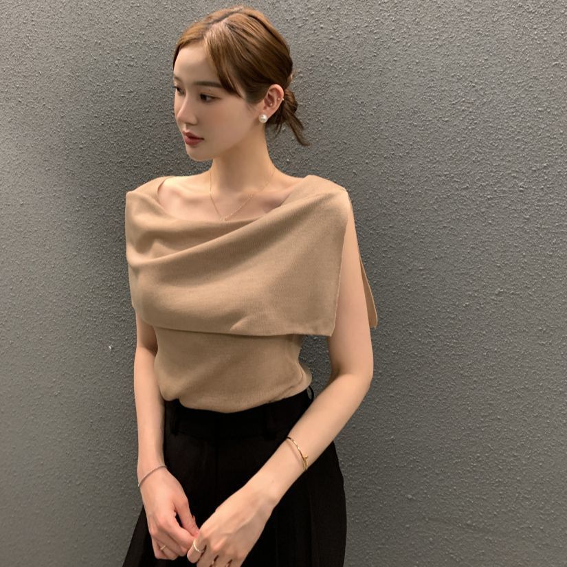 Striped Designer-Style Knitted Top With Side Slit Sleeveless 4 Striped Designer-Style Knitted Top With Side Slit Sleeveless - Image 4