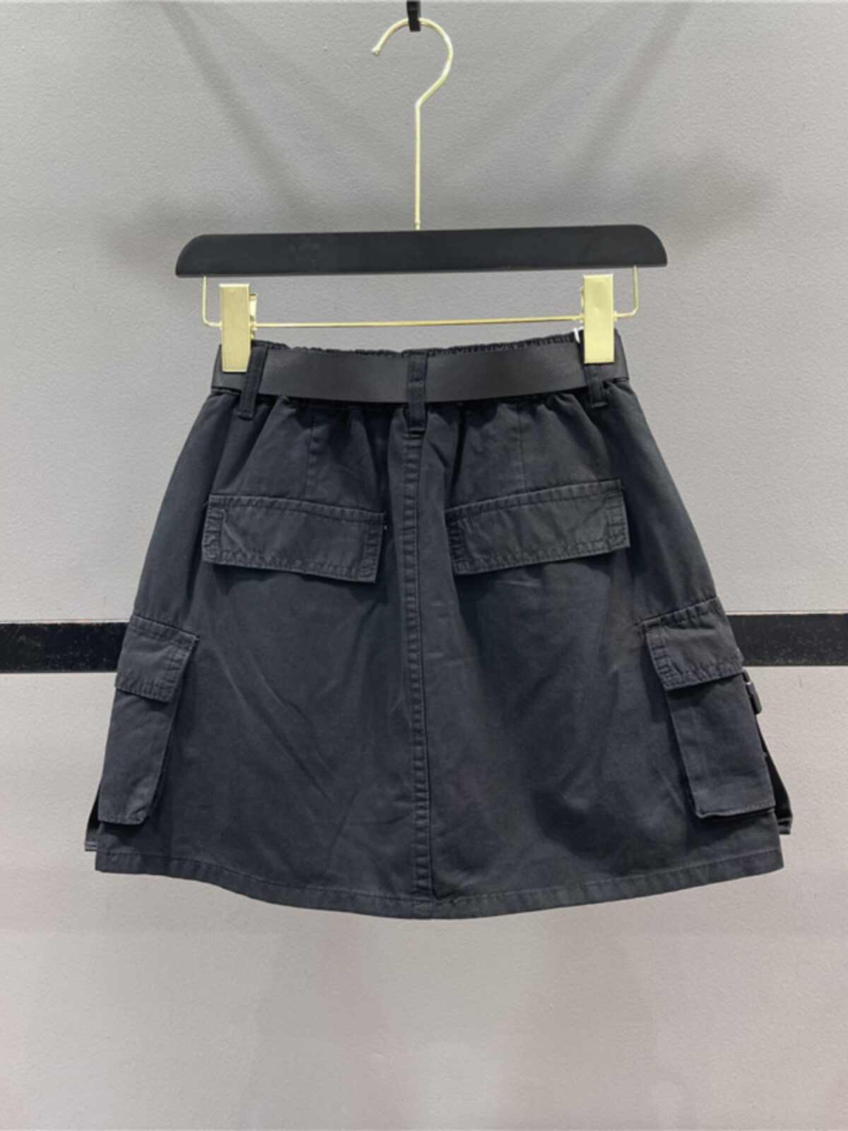 New Fashionable And Casual Pocket Bodycon Mini Skirt 3 New Fashionable And Casual Pocket Bodycon Mini Skirt - Image 3