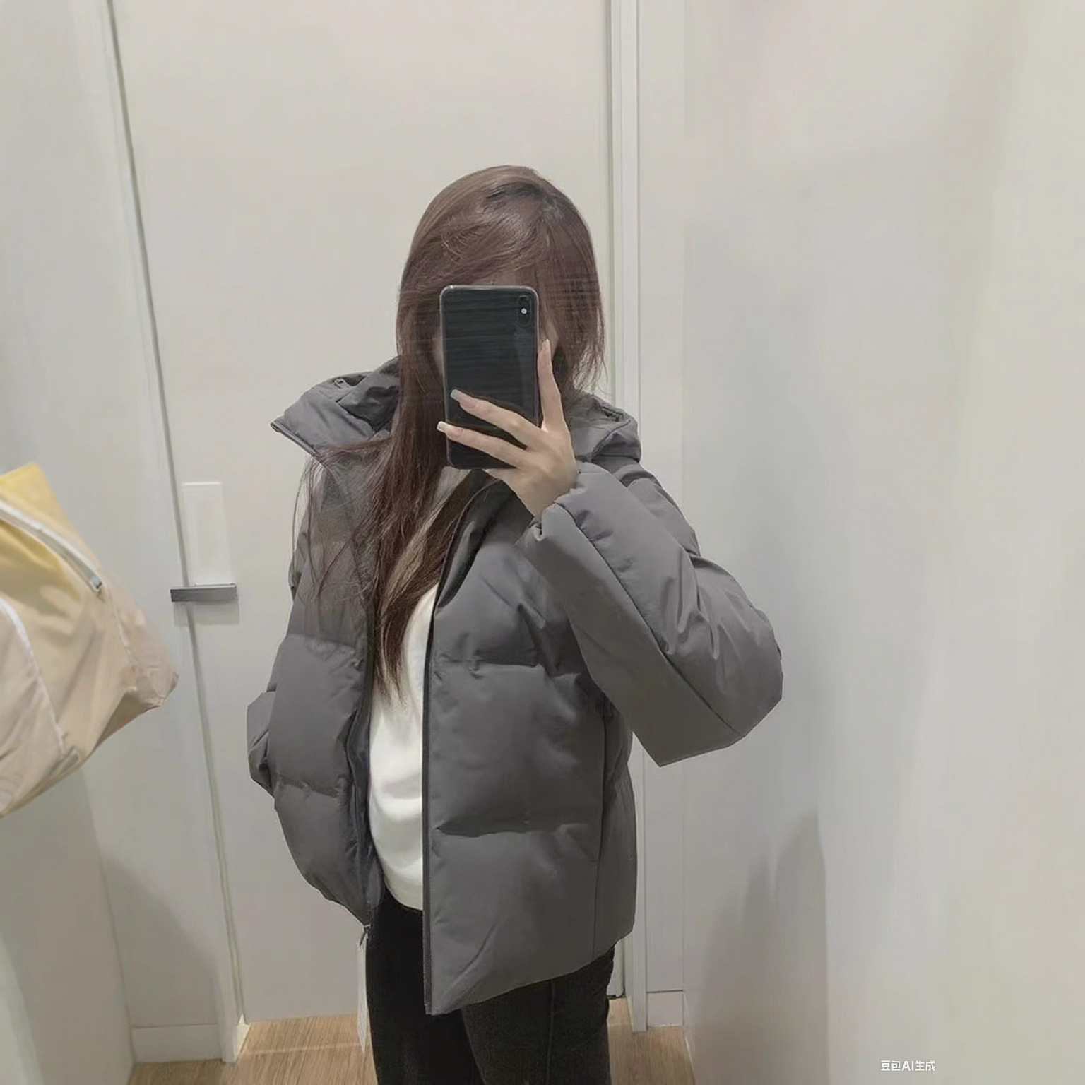 Women's Fashion Short Hooded Cotton-Padded Jacket Coats 3 Women's Fashion Short Hooded Cotton-Padded Jacket Coats - Image 3