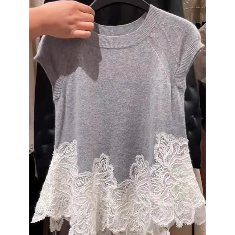 Contrast-color Lace-trimmed Hem Drop-shoulder Knit Top 5 Contrast-color Lace-trimmed Hem Drop-shoulder Knit Top - Image 5