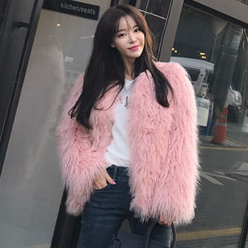 Women's Solid Color Short Faux Shearling Fur Coat 2 Women's Solid Color Short Faux Shearling Fur Coat - Image 2