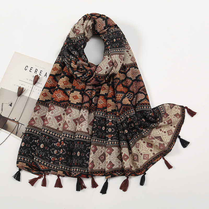 Retro Color-Block Small Floral Shawl For Women 7 Retro Color-Block Small Floral Shawl For Women - Image 7