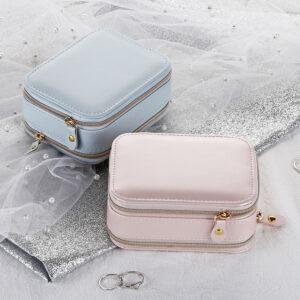 Simple Zipper Leather Jewelry Storage Box