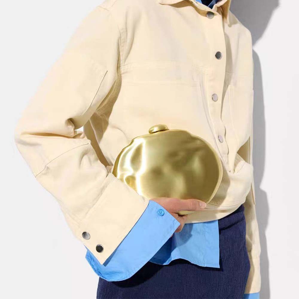 Metal Box-style Evening Bag With A Chain Strap 1 Metal Box-style Evening Bag With A Chain Strap