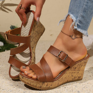 Open-toe Wedge Sandals