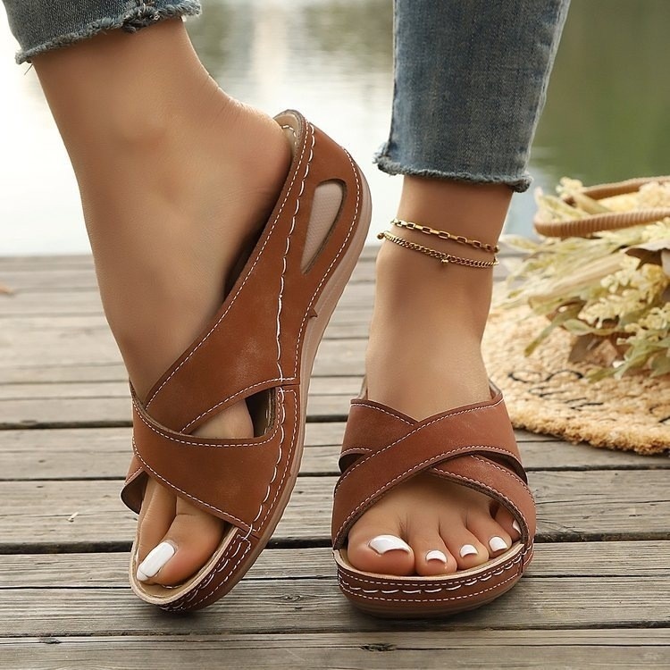 Summer Outdoor Lightweight Beach Sandals 4 Summer Outdoor Lightweight Beach Sandals - Image 4