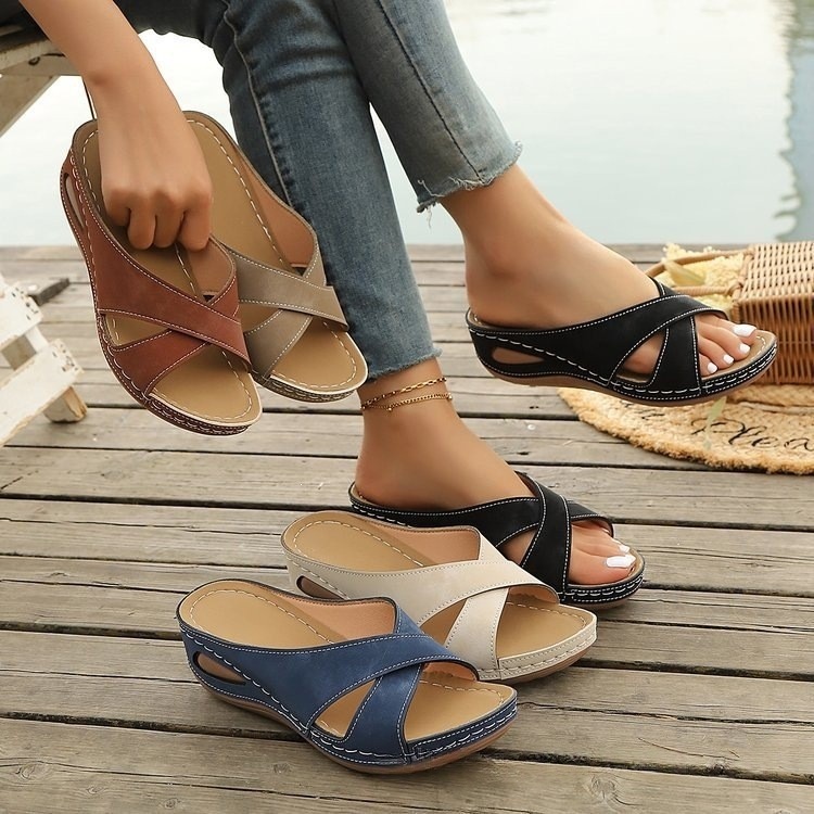 Summer Outdoor Lightweight Beach Sandals 1 Summer Outdoor Lightweight Beach Sandals