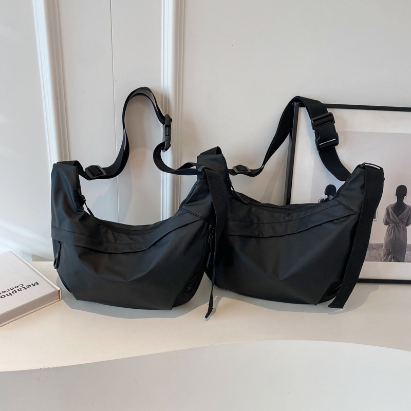 Large-Capacity Oxford Cloth Shoulder Crossbody Bag 5 Large-Capacity Oxford Cloth Shoulder Crossbody Bag - Image 5