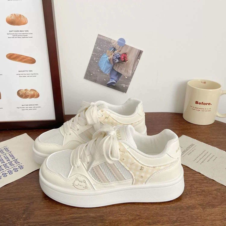 Low-Top White Casual Sneakers Soft Sole 1 Low-Top White Casual Sneakers Soft Sole