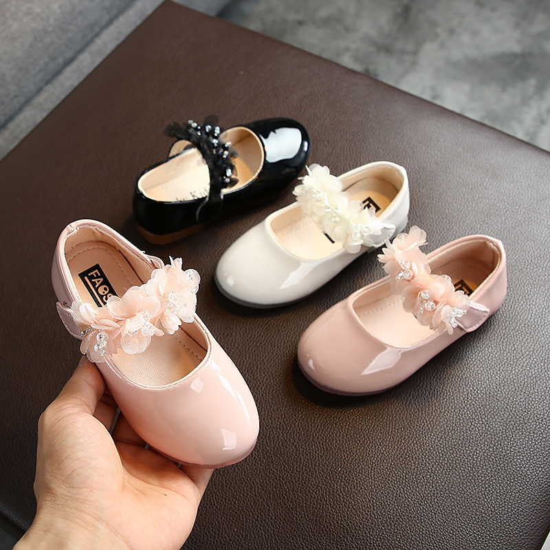 Performance Shoes for Girls 3 Performance Shoes for Girls - Image 3