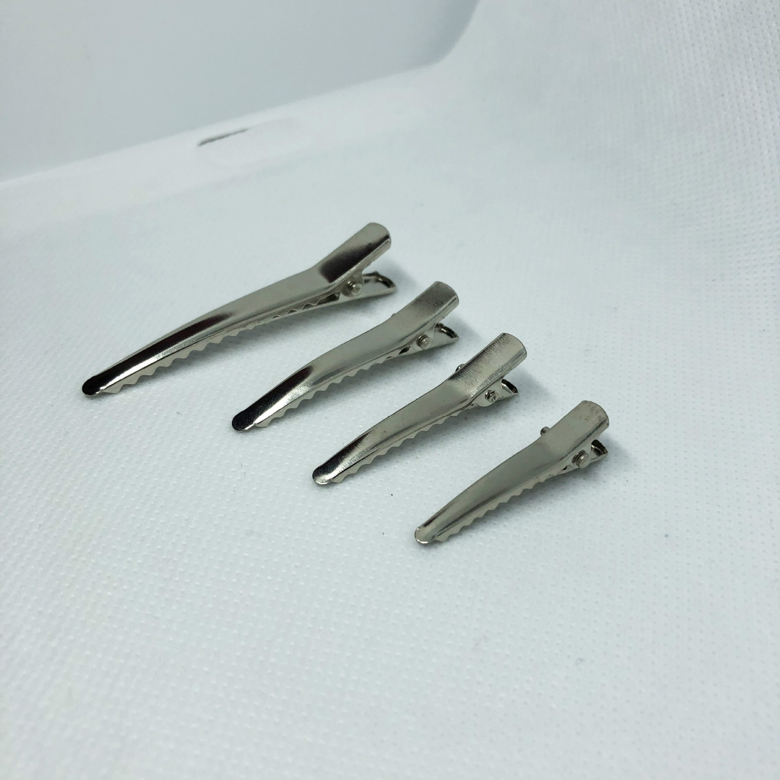 Metal Square Clip 4 Metal Square Clip - Image 4