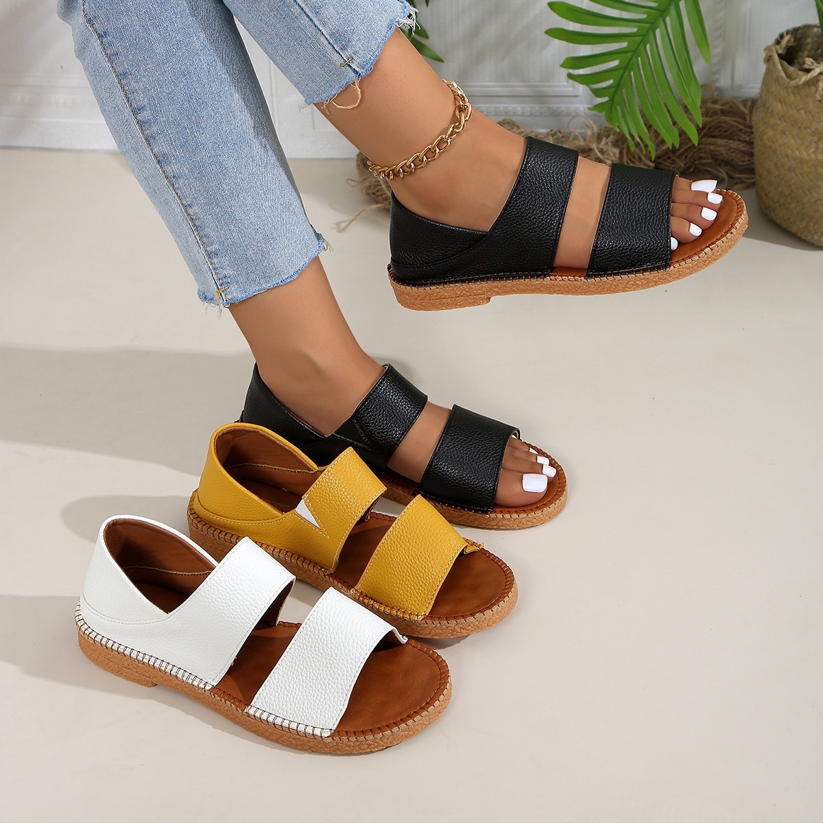 New Fairy-style Flat Soft Soled Sandals 1 New Fairy-style Flat Soft Soled Sandals