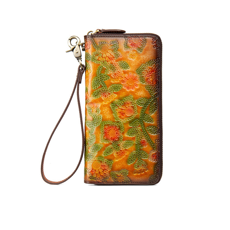 Women's Embossed Distressed Large-Capacity Vintage Wallet 7 Women's Embossed Distressed Large-Capacity Vintage Wallet - Image 7