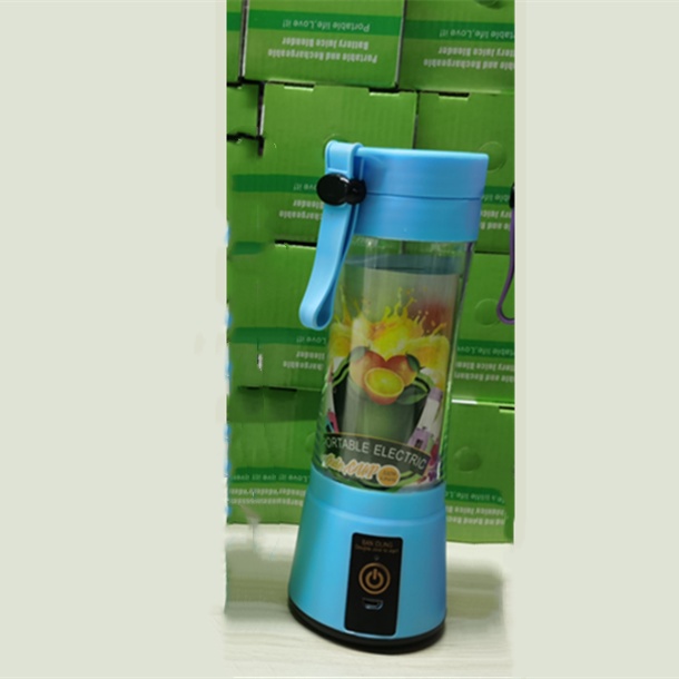 Portable Mini Juicer & Blender With USB Rechargeable 8 Portable Mini Juicer & Blender With USB Rechargeable - Image 8