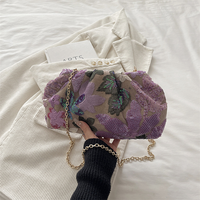 Chain-Strap Embroidered Fashion Clutch Bag 6 Chain-Strap Embroidered Fashion Clutch Bag - Image 6