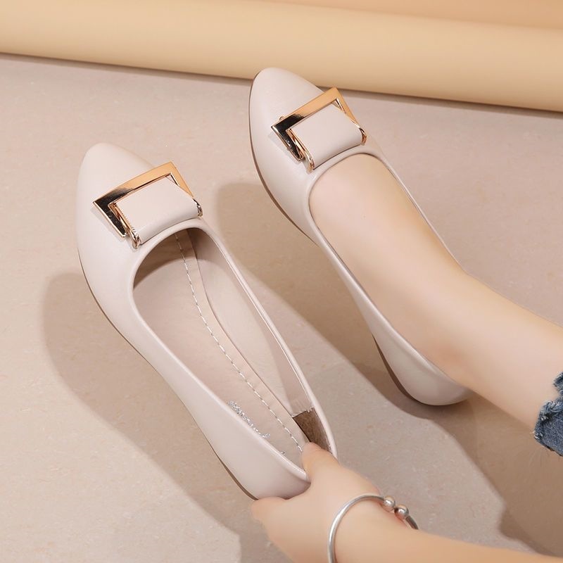 Comfortable Low-cut Versatile Shoes 1 Comfortable Low-cut Versatile Shoes