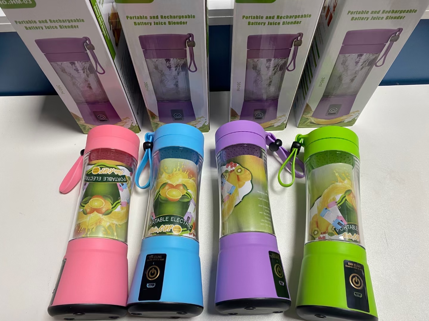Portable Mini Juicer & Blender With USB Rechargeable 9 Portable Mini Juicer & Blender With USB Rechargeable - Image 9