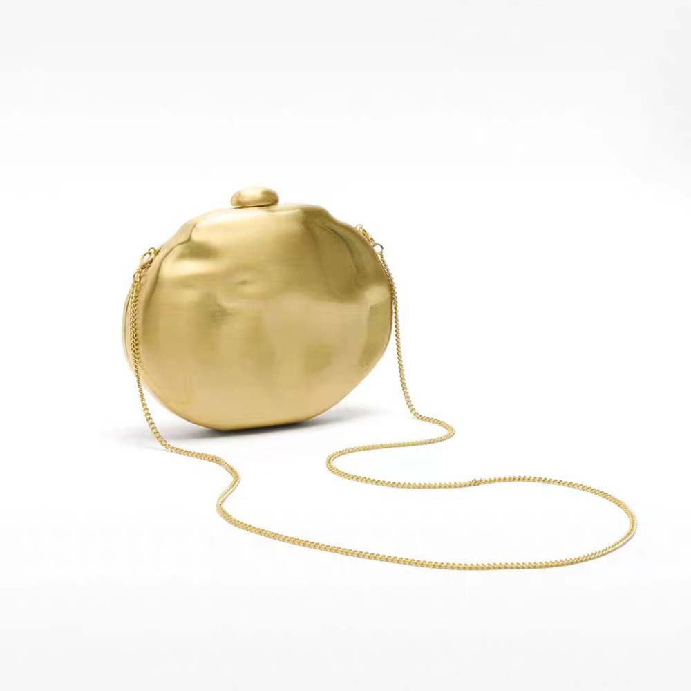 Metal Box-style Evening Bag With A Chain Strap 4 Metal Box-style Evening Bag With A Chain Strap - Image 4
