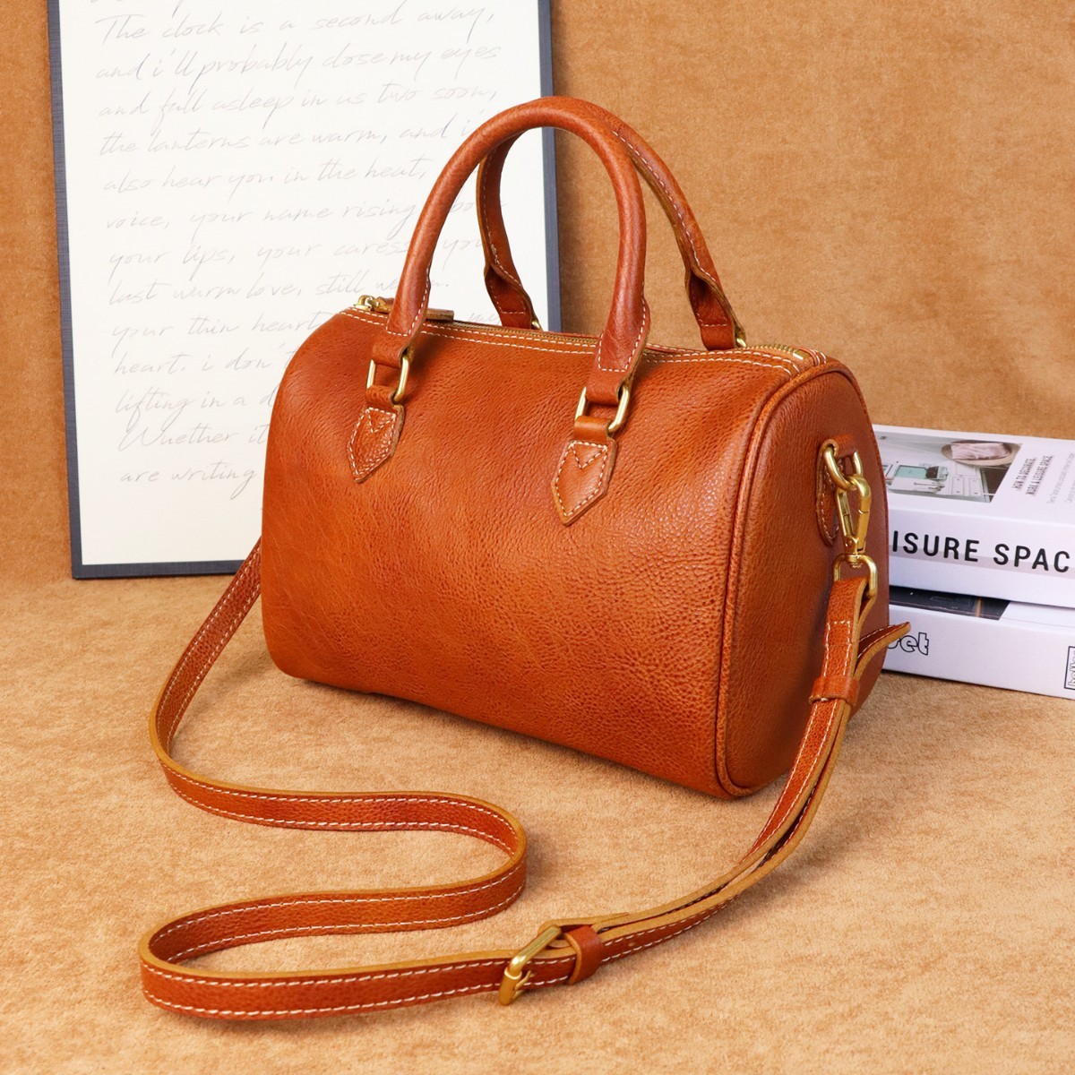 Leather Classic Retro Large Capacity Crossbody Bag 2 Leather Classic Retro Large Capacity Crossbody Bag - Image 2