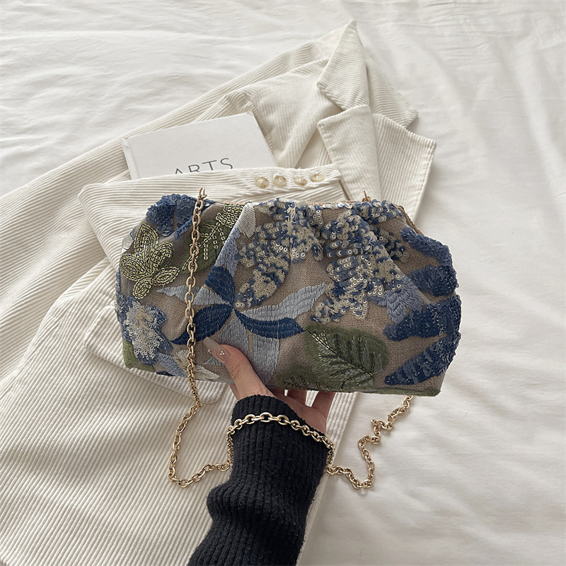 Chain-Strap Embroidered Fashion Clutch Bag 4 Chain-Strap Embroidered Fashion Clutch Bag - Image 4
