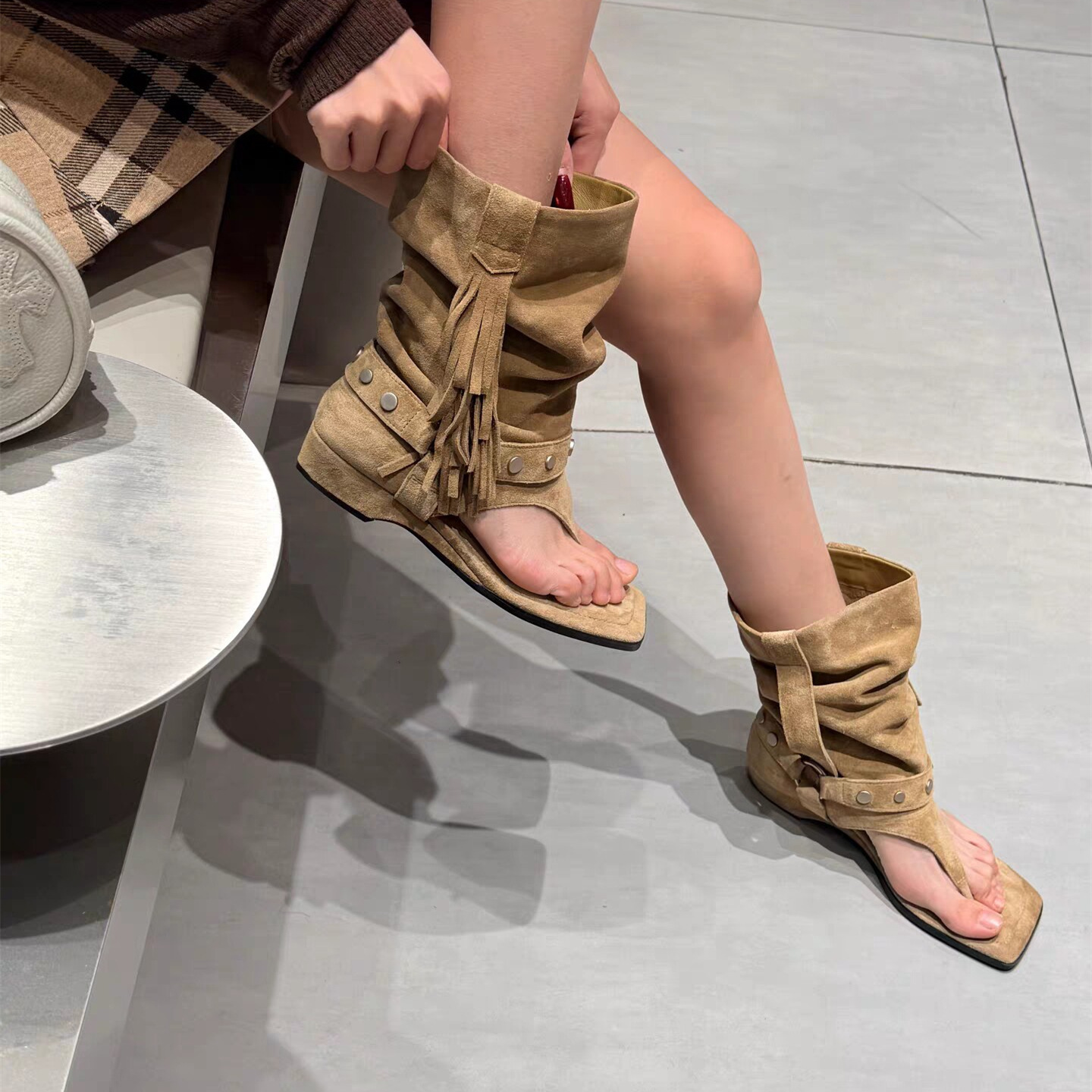 Tassel Retro Square-Toe Roman Sandals Women 1 Tassel Retro Square-Toe Roman Sandals Women
