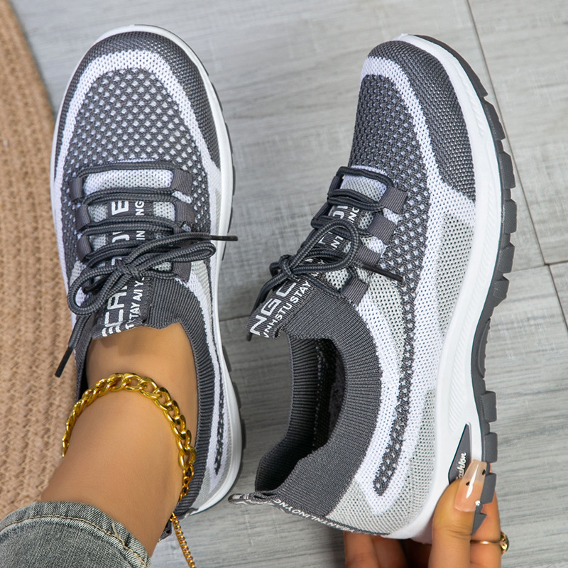 Women's Sporty Fly knit Mesh Shoes Low-cut Lightweight Casual And Versatile 4 Women's Sporty Fly knit Mesh Shoes Low-cut Lightweight Casual And Versatile - Image 4
