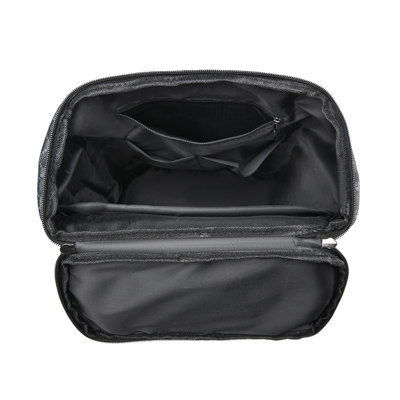 Men's Large-Capacity Travel Backpack 4 Men's Large-Capacity Travel Backpack - Image 4