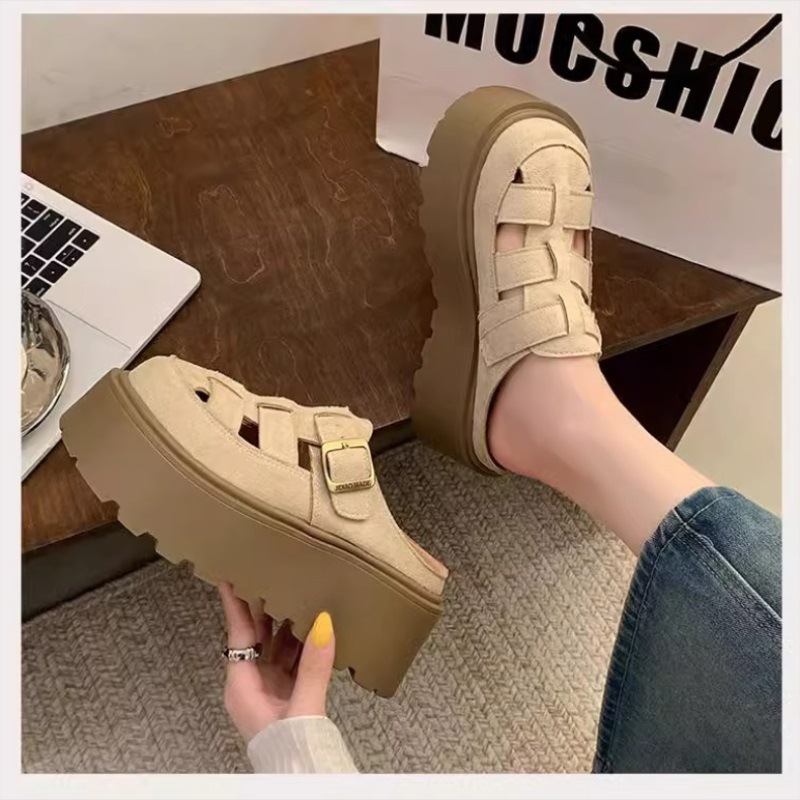 Small Chunky-soled Closed-toe Sandals Slippers 7 Small Chunky-soled Closed-toe Sandals Slippers - Image 7