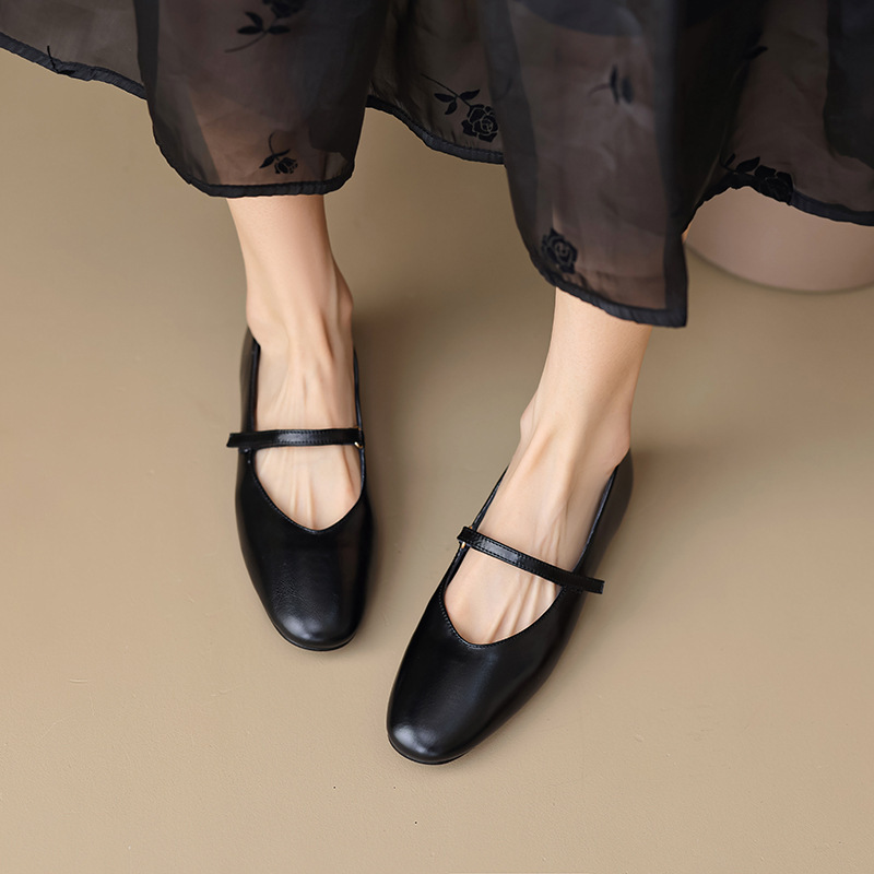 Women's Fashionable Mary Jane Shoes 5 Women's Fashionable Mary Jane Shoes - Image 5