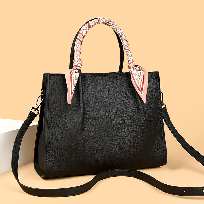 Leather Fashionable Crossbody Tote Bag For Women 8 Leather Fashionable Crossbody Tote Bag For Women - Image 8