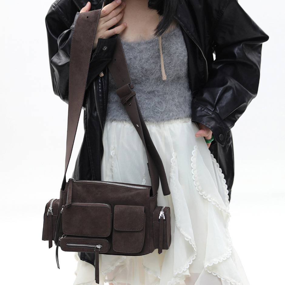 Women's Multi-Pocket Shoulder Crossbody Bag 3 Women's Multi-Pocket Shoulder Crossbody Bag - Image 3