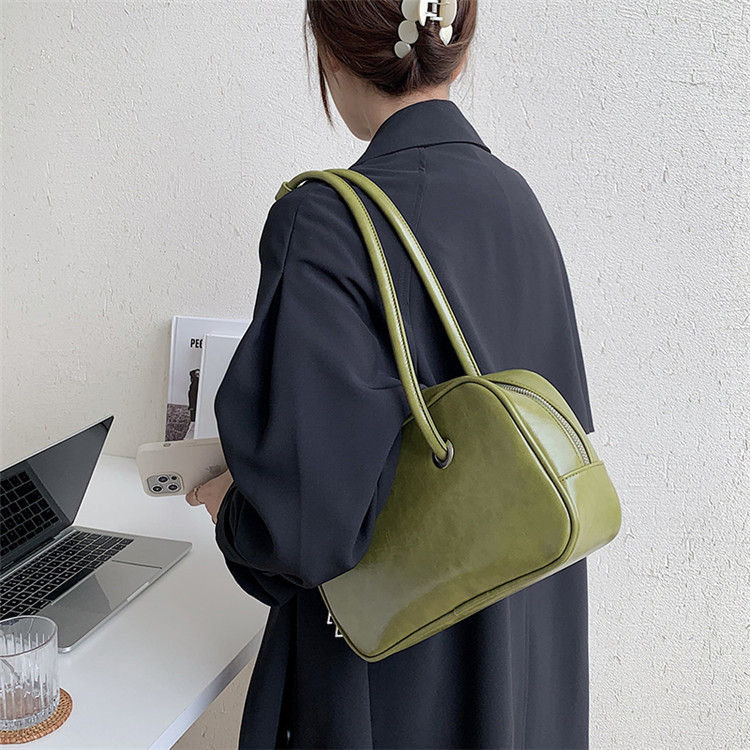 Large-capacity Shoulder Bag And Tote 5 Large-capacity Shoulder Bag And Tote - Image 5